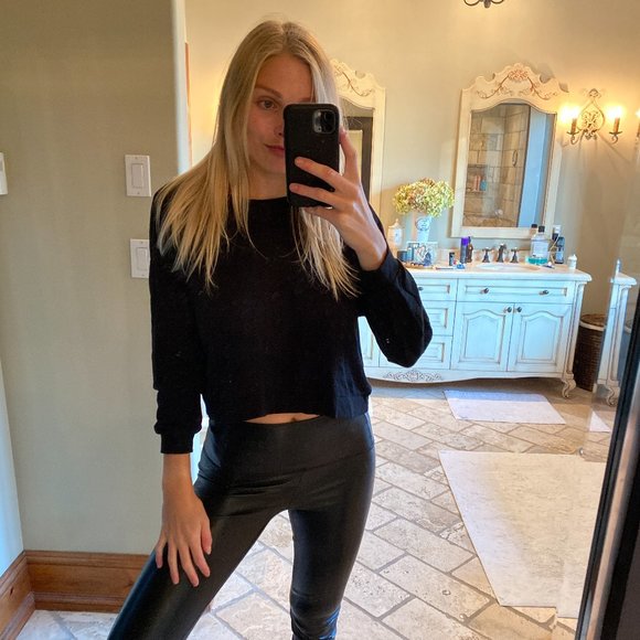 Long Sleeve Top Forever 21 Size Medium - Picture 3 of 4